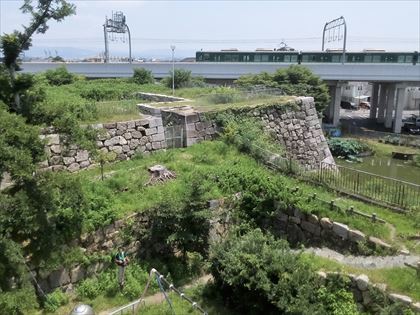淀城址 淀は競馬場だけじゃないよ_e0044657_21293262.jpg