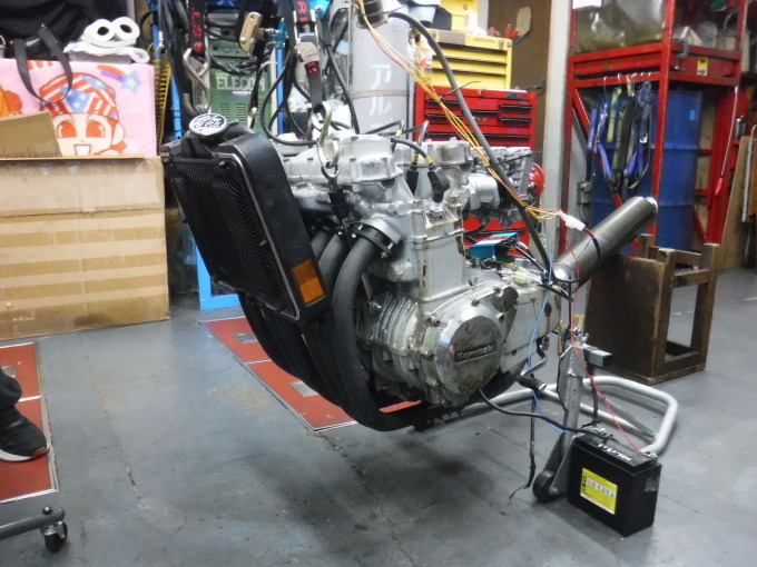 KAWASAKI KZ1300・・・エンジンでござります♪その2 _a0163159_23224990.jpg