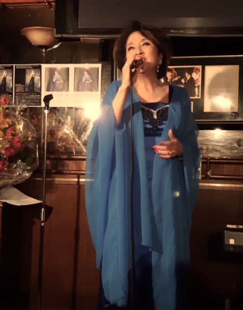 10月30日JHカフェで歌いました~_d0103296_19551648.jpg
