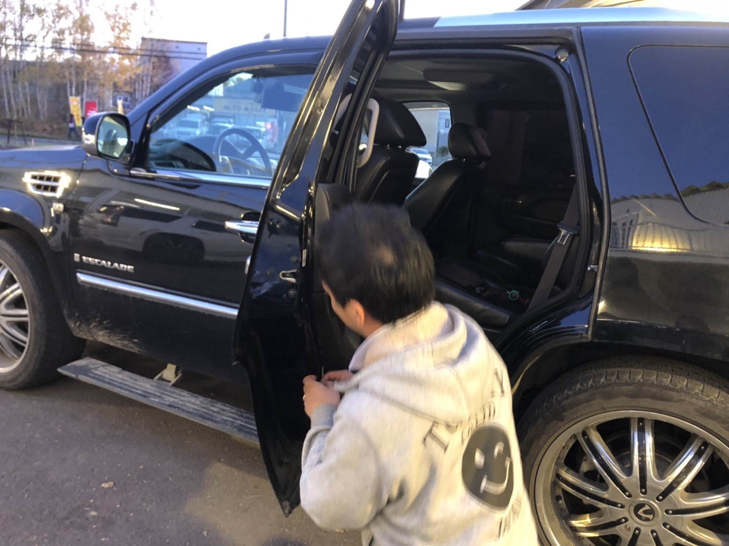 11/2(土)TOMMYモータースブログ♡ランクル ハマー エスカレード ベンツ☆_b0127002_19494549.jpg