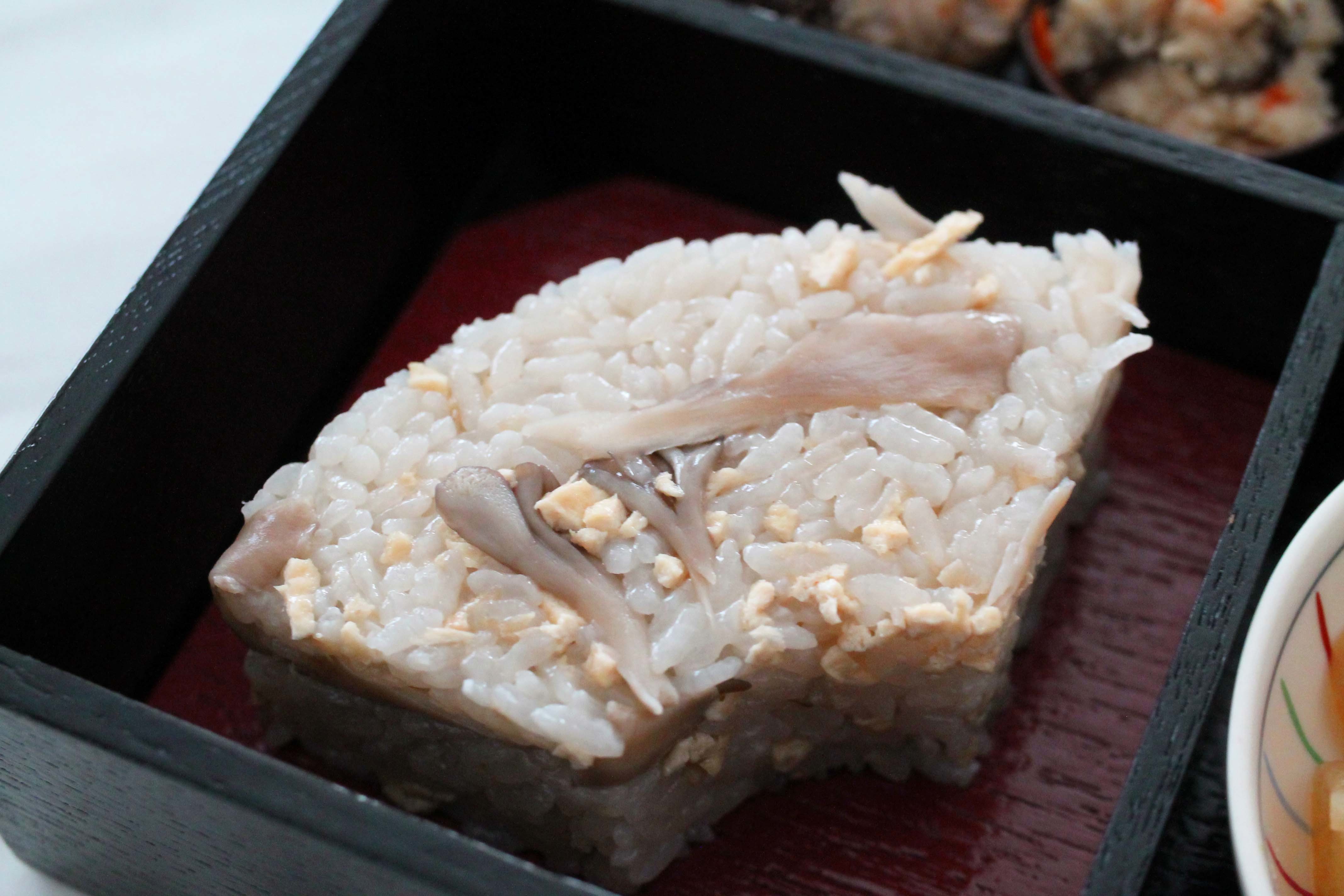 秋の松花堂弁当_d0377645_22373540.jpg