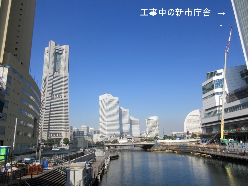 【桜木町駅前から新港埠頭の横浜ハンマーヘッドへの道のり】_b0009849_17293988.jpg