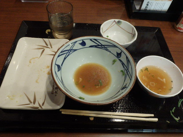 丸亀製麺 西宮前浜店_c0118393_16211827.jpg
