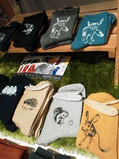 MotherTreeさん展示会【おかえり。】関西つうしんでの展示は11月3日(日)迄!インコと鳥の雑貨展始まりました_d0322493_00091867.jpg