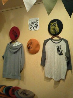 MotherTreeさん展示会【おかえり。】関西つうしんでの展示は11月3日(日)迄!インコと鳥の雑貨展始まりました_d0322493_00111871.jpg