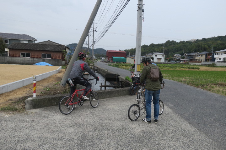 今朝はミニベロで走ってきました_c0132901_18282670.jpg