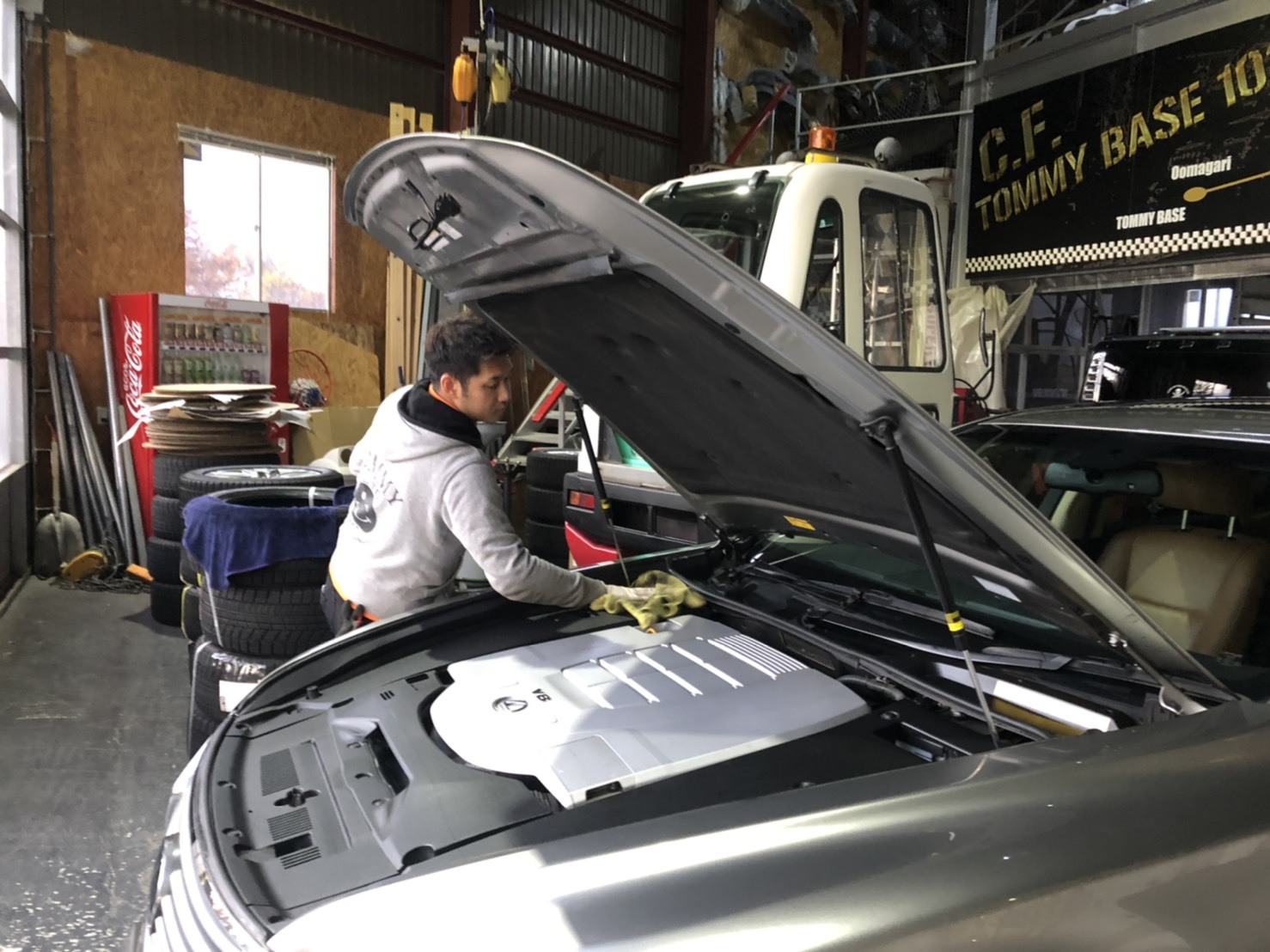11月3日(日)TOMMYBASEブログ☆レクサス☆LS460☆LS600h☆カスタム専門☆セダン専門☆フーガ☆希少車☆スカイライン☆限定車☆レガシィ☆4WD☆自社ローン_b0127002_18153101.jpg