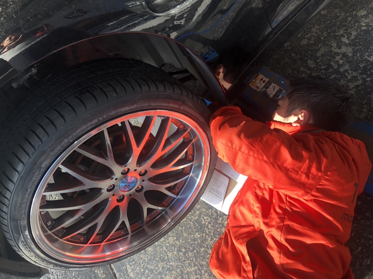 11月3日(日)TOMMYBASEブログ☆レクサス☆LS460☆LS600h☆カスタム専門☆セダン専門☆フーガ☆希少車☆スカイライン☆限定車☆レガシィ☆4WD☆自社ローン_b0127002_18212285.jpg