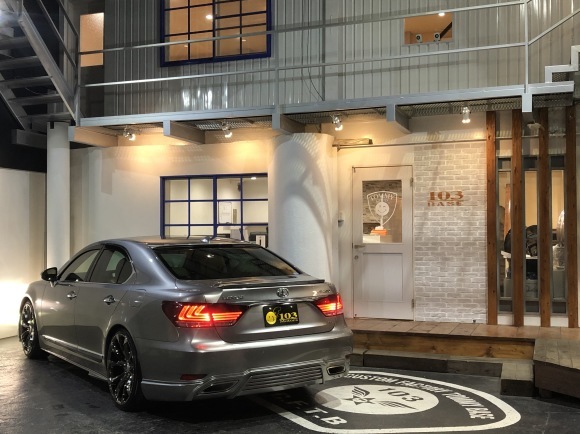 11月3日(日)TOMMYBASEブログ☆レクサス☆LS460☆LS600h☆カスタム専門☆セダン専門☆フーガ☆希少車☆スカイライン☆限定車☆レガシィ☆4WD☆自社ローン_b0127002_19090745.jpg