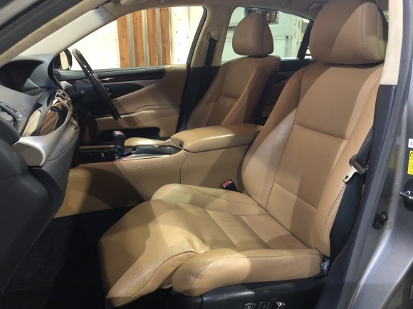 11月3日(日)TOMMYBASEブログ☆レクサス☆LS460☆LS600h☆カスタム専門☆セダン専門☆フーガ☆希少車☆スカイライン☆限定車☆レガシィ☆4WD☆自社ローン_b0127002_19103262.jpg