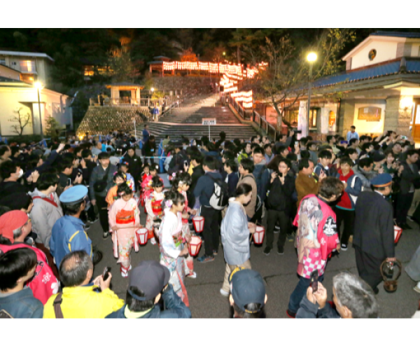「花咲くいろは」第9回湯涌ぼんぼり祭りの情報を集めてみます(R011103北國新聞記事)_e0304702_08485422.png
