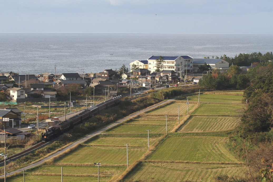 晩秋の日本海 - 2019年・羽越本線 -_b0190710_23531633.jpg