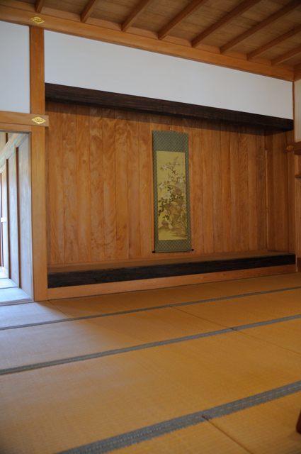 首里城正殿の中へ_c0081462_22255993.jpg