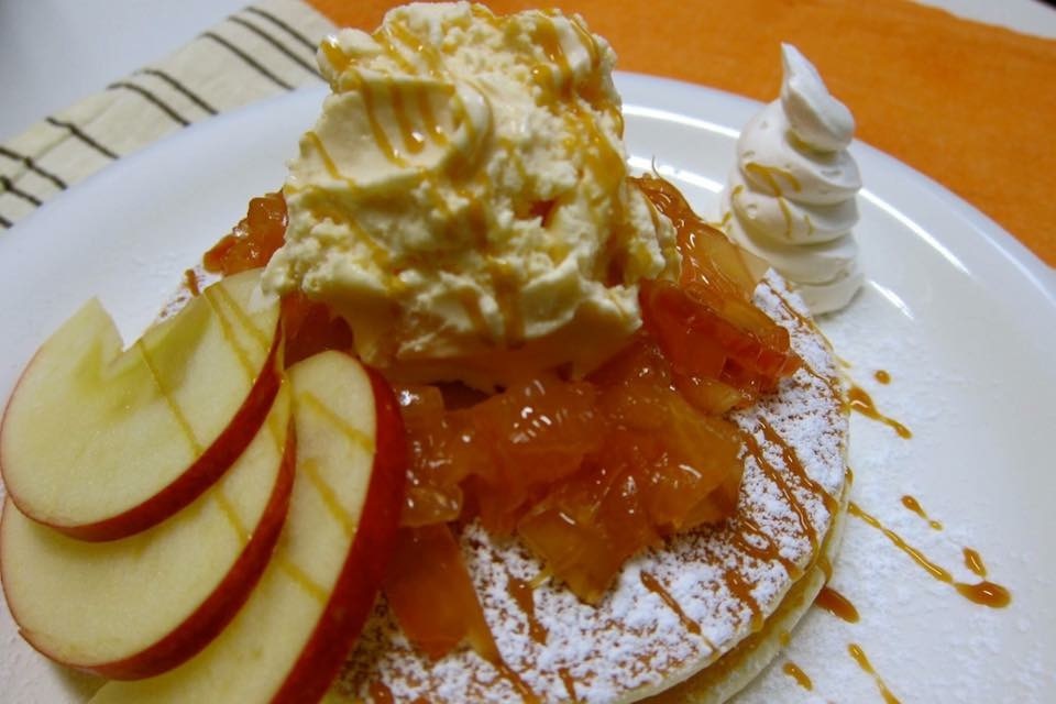 Apple Cinnamon Pancakes is back._c0153966_14101360.jpeg