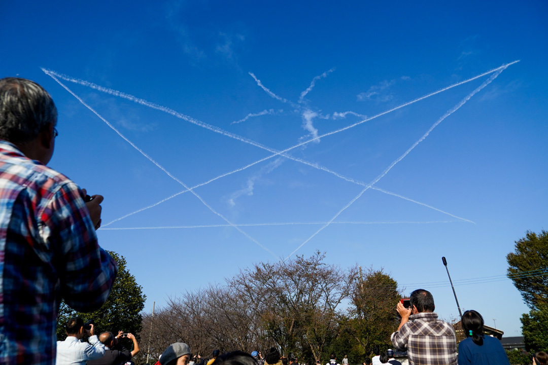 ブルーインパルス　入間基地航空祭予行練習_e0156083_13002508.jpg