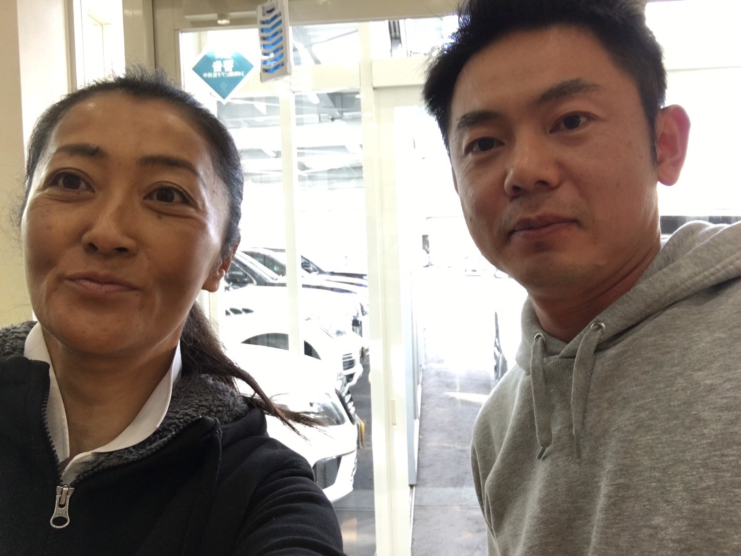 11月5日(火)本店ブログ♪05ハマー ラグジャリーPKG✊あります!1ナンバーで経費も楽々♪ ランクル エスカレード_b0127002_19011070.jpg