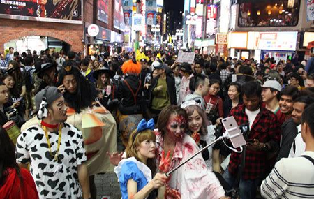 首里城が焼け落ちた日に起きたこと – 饗宴の儀と渋谷ハロウィンと_c0315619_12595266.png