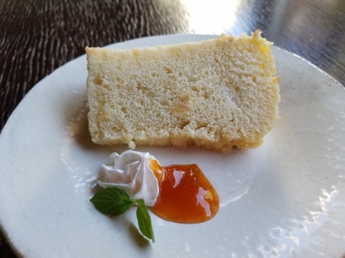 アップルシフォンケーキ ギャラリー 茶房 侘助 アップルシフォンケーキ ギャラリー 茶房 侘助