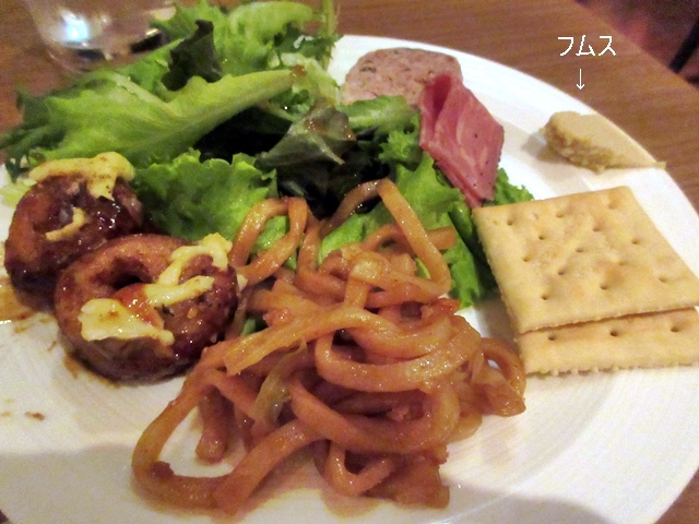 【シェラトン都ホテル東京】シェラトンクラブのバータイムはたこ焼に焼きうどん♪_b0009849_16554894.jpg