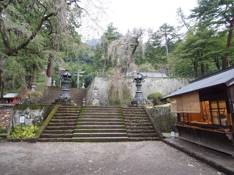 【上州神社ドライブ】天空の社「妙義神社」と「一之宮貫前神社」_b0008655_18330653.jpg