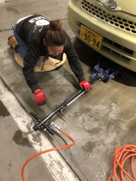 11月6日(水)新車☆レジアスエース DXワイドスパーロングボディ ハイルーフ 4WD ディーゼル入庫しました_b0127002_19213501.jpg