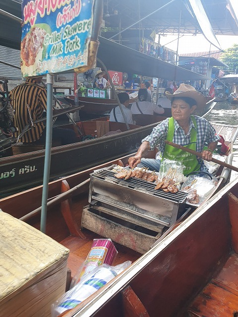2024年11月】タイで有名な水上マーケット(ダムヌン