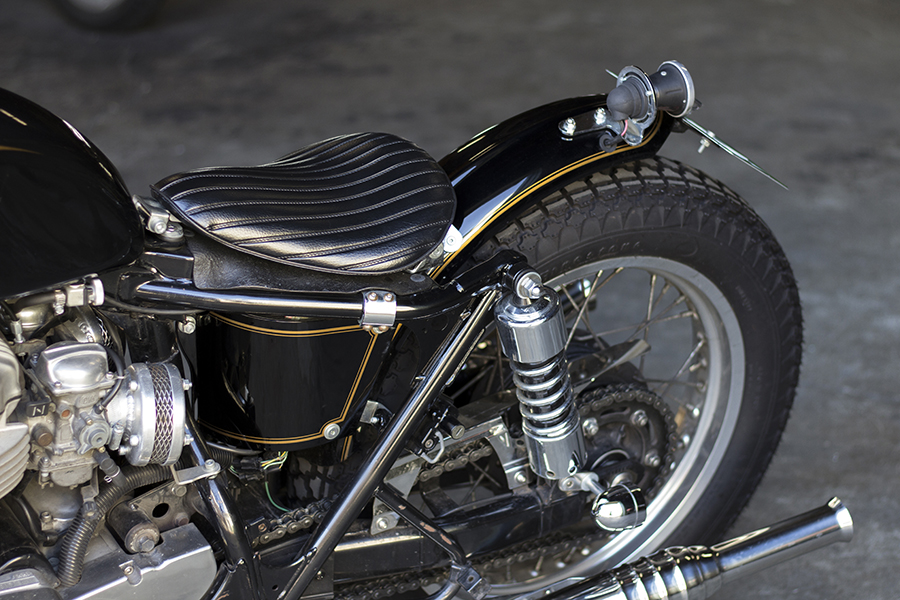 FOR SALE!! KAWASAKI W650 フルカスタム_e0182444_19335420.jpg