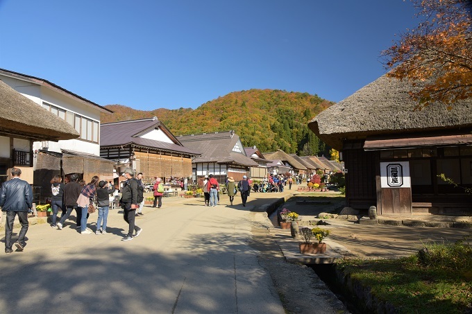 奥会津の紅葉 大内宿を訪ねる Koko No Hana