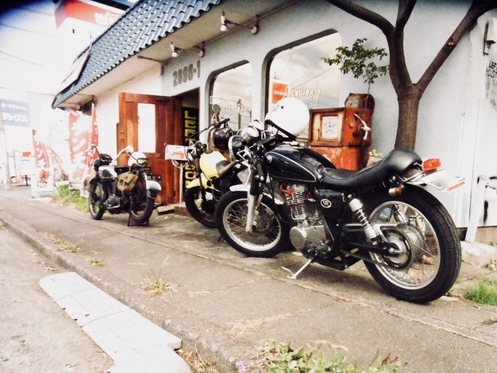 Two Wheels_d0179518_17585705.jpeg