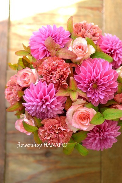 お誕生日のお祝いに贈るフラワーアレンジメント 花色 あなたの好きなお花屋さんになりたい