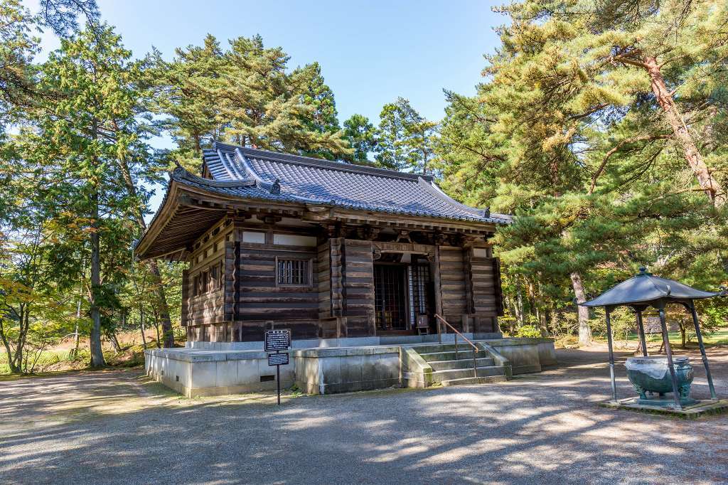 毛越寺_f0044056_13234619.jpg