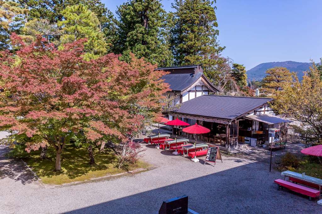 毛越寺_f0044056_13385462.jpg