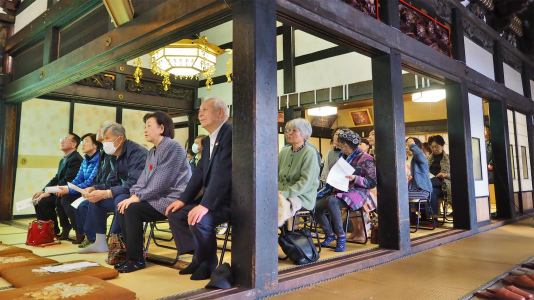 4日には「山門天井画・板壁画修復」講演会が開催されました_c0336902_19032931.jpg