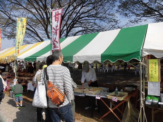 11月になっても汗ばむ中 第34回富士市産業まつり「商工フェア」_f0141310_08451412.jpg
