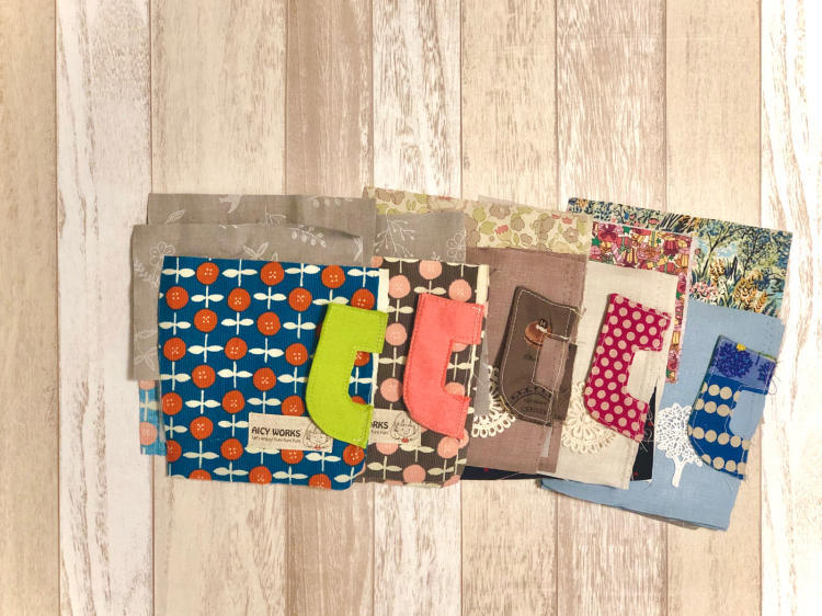 ぼく は イエロー で ホワイト で ちょっと ブルー あらすじ