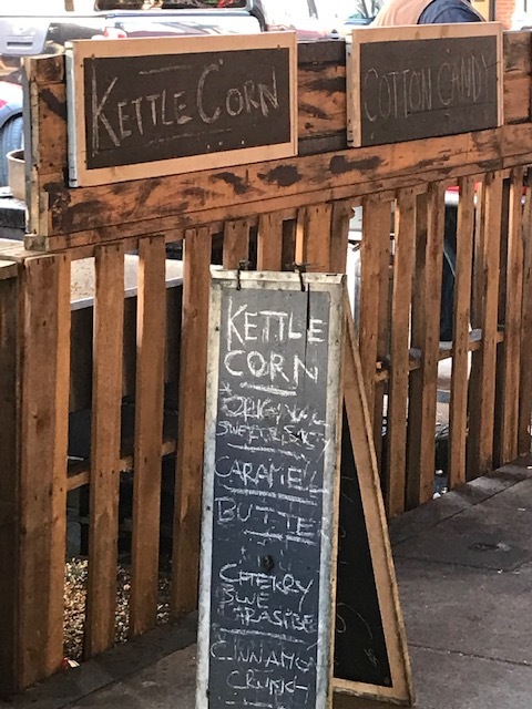 朝ごはんは、ル・パン・コティディアン(Le Pain Quotidien)で*イタリアンマーケットとも秋模様_d0269832_21521621.jpeg