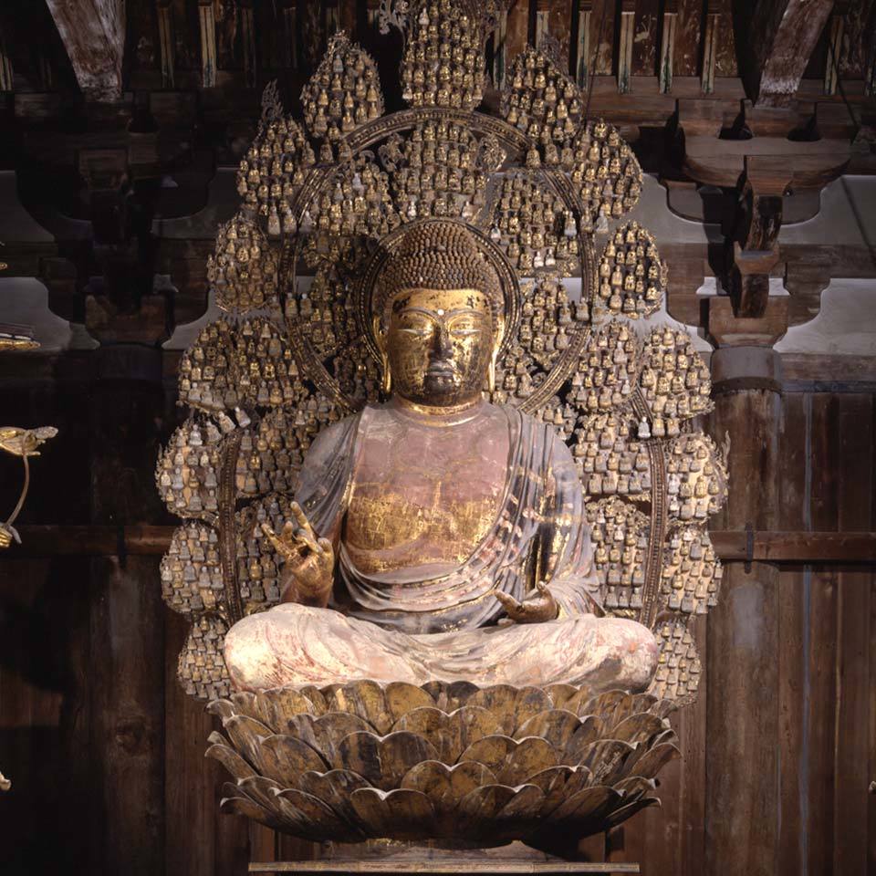 唐招提寺には 鑑真和上の息吹が 縄をなうように 唐招提寺には 鑑真和上の息吹が 縄をなうように