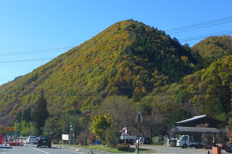 １１月８日「夕刊」多治見から「開田高原」へ。。（１）_a0130586_20044001.jpg