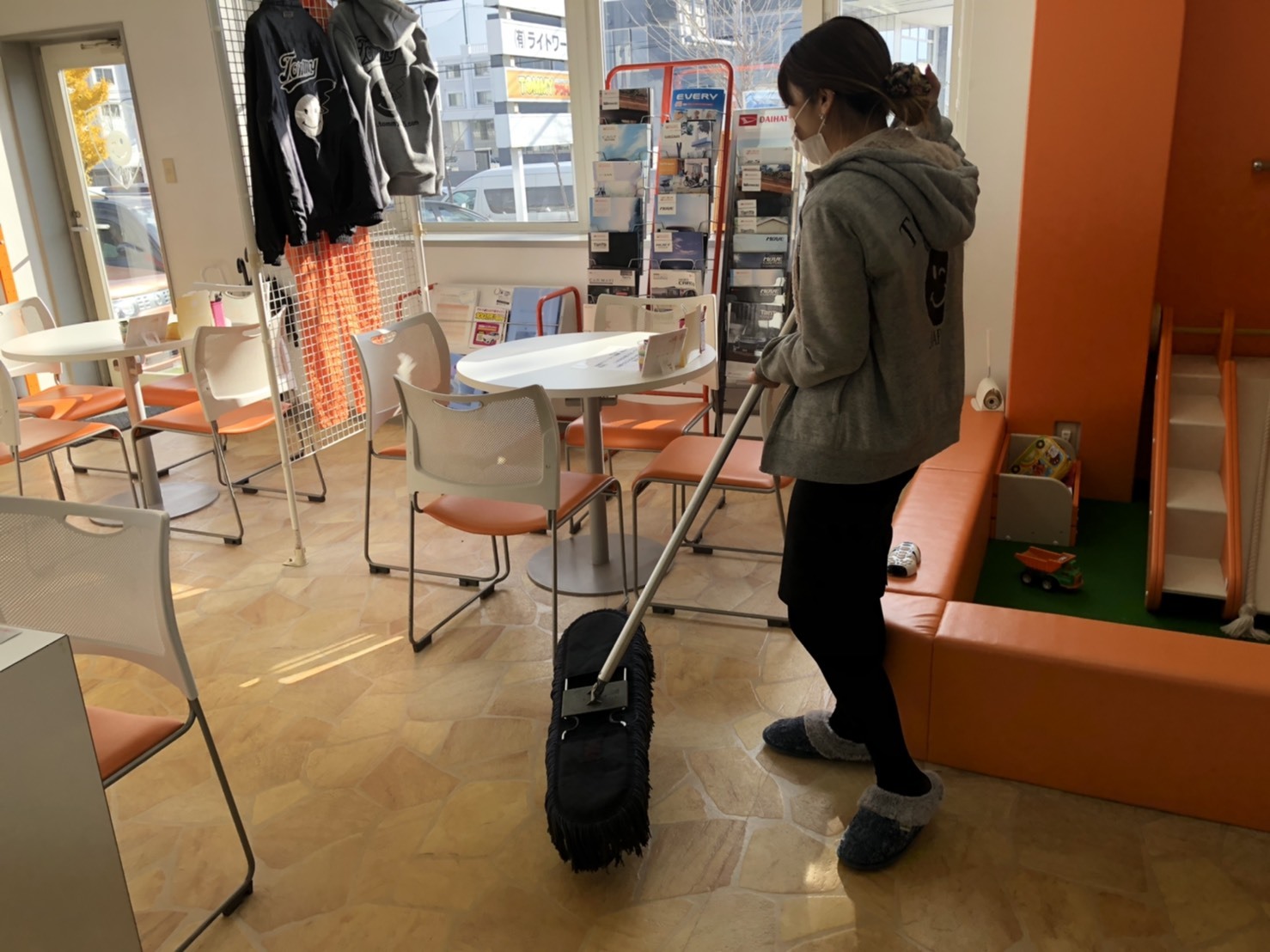 11月9日(土)☆TOMMYアウトレット☆あゆブログ٩( ๑╹ ꇴ╹)۶ ウィッシュH様ご成約♪タイヤ交換殺到中!_b0127002_17142022.jpg