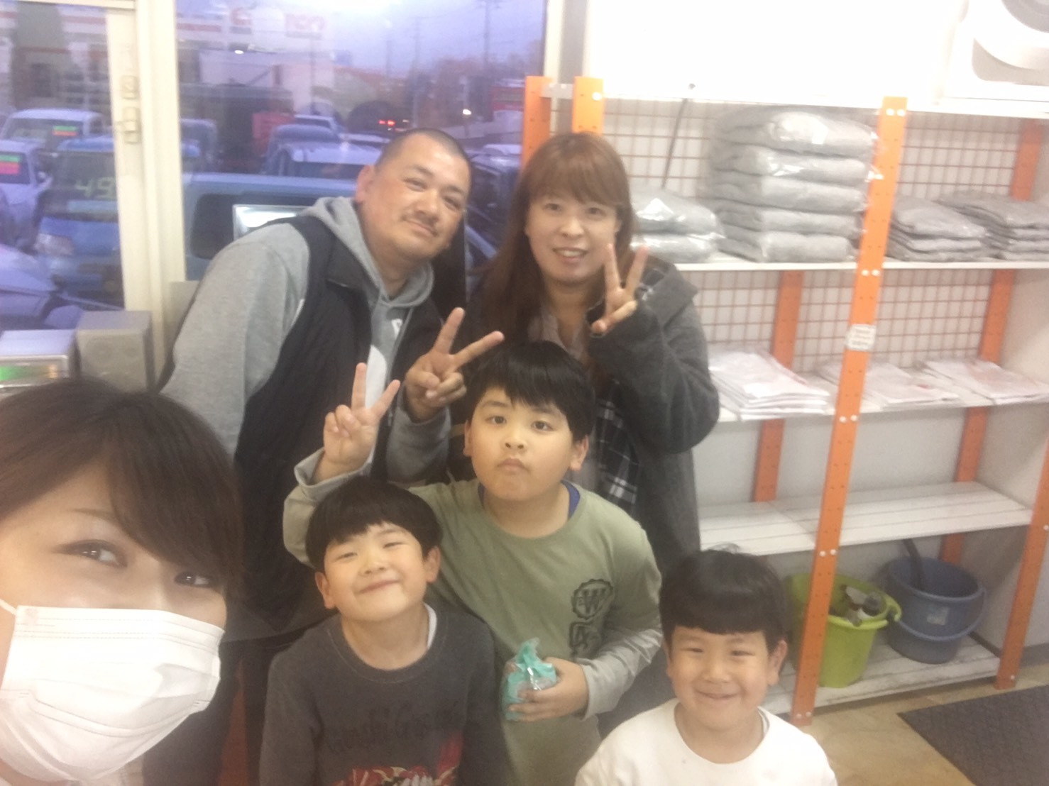 11月9日(土)☆TOMMYアウトレット☆あゆブログ٩( ๑╹ ꇴ╹)۶ ウィッシュH様ご成約♪タイヤ交換殺到中!_b0127002_18303829.jpg