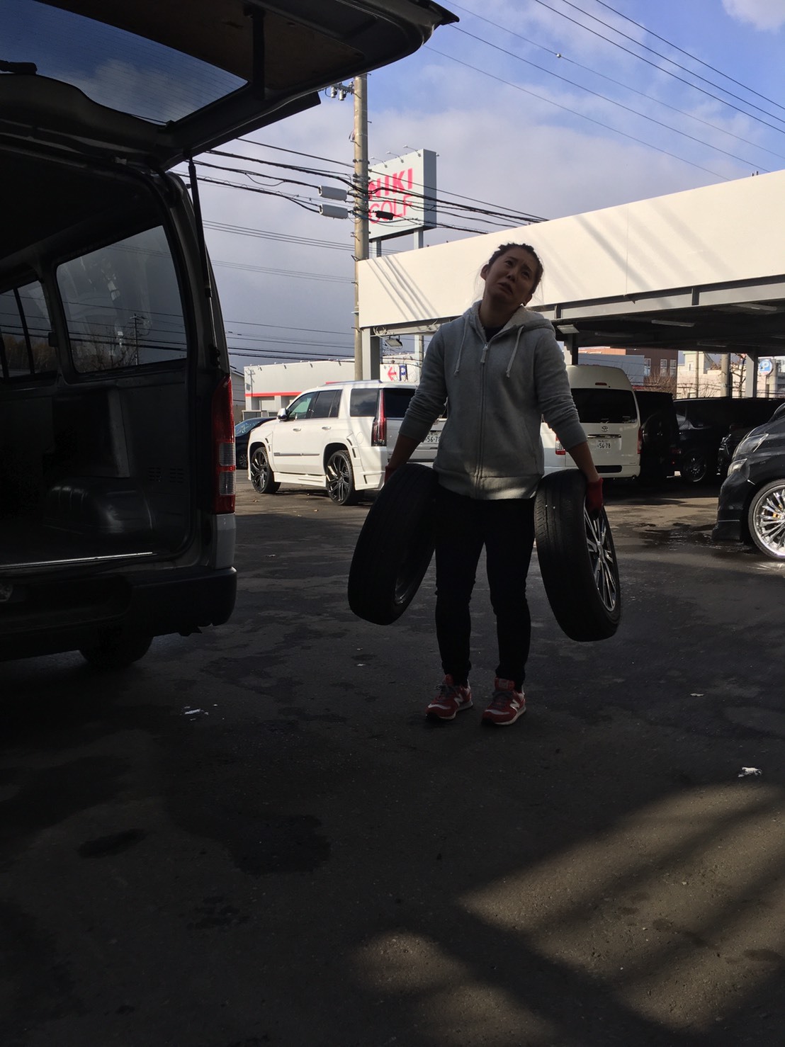 11月9日(土)ランクル200S様納車✨ エスカレード ハマー ヴェルファイア ♡TOMMY♡_b0127002_19222542.jpg