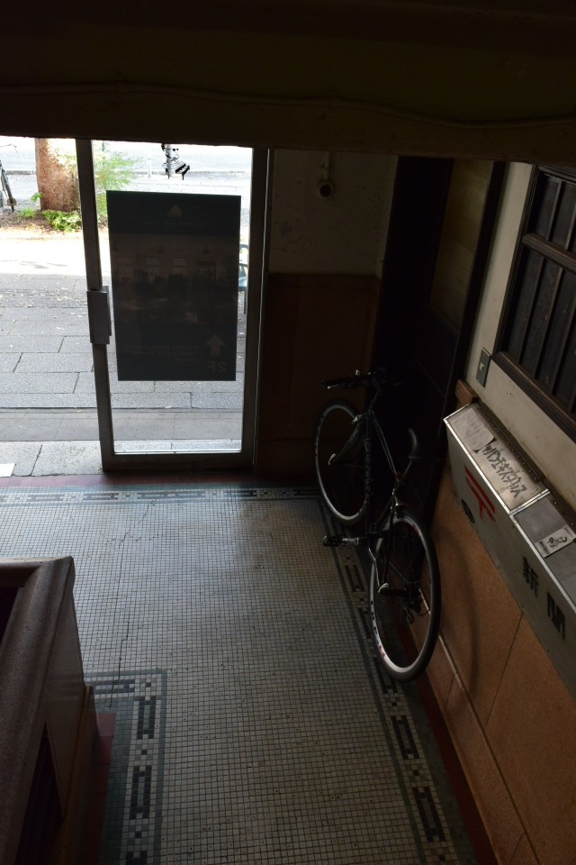横浜市中区海岸通のジャパンエキスプレスビル(昭和モダン建築再訪)_f0142606_04465994.jpg
