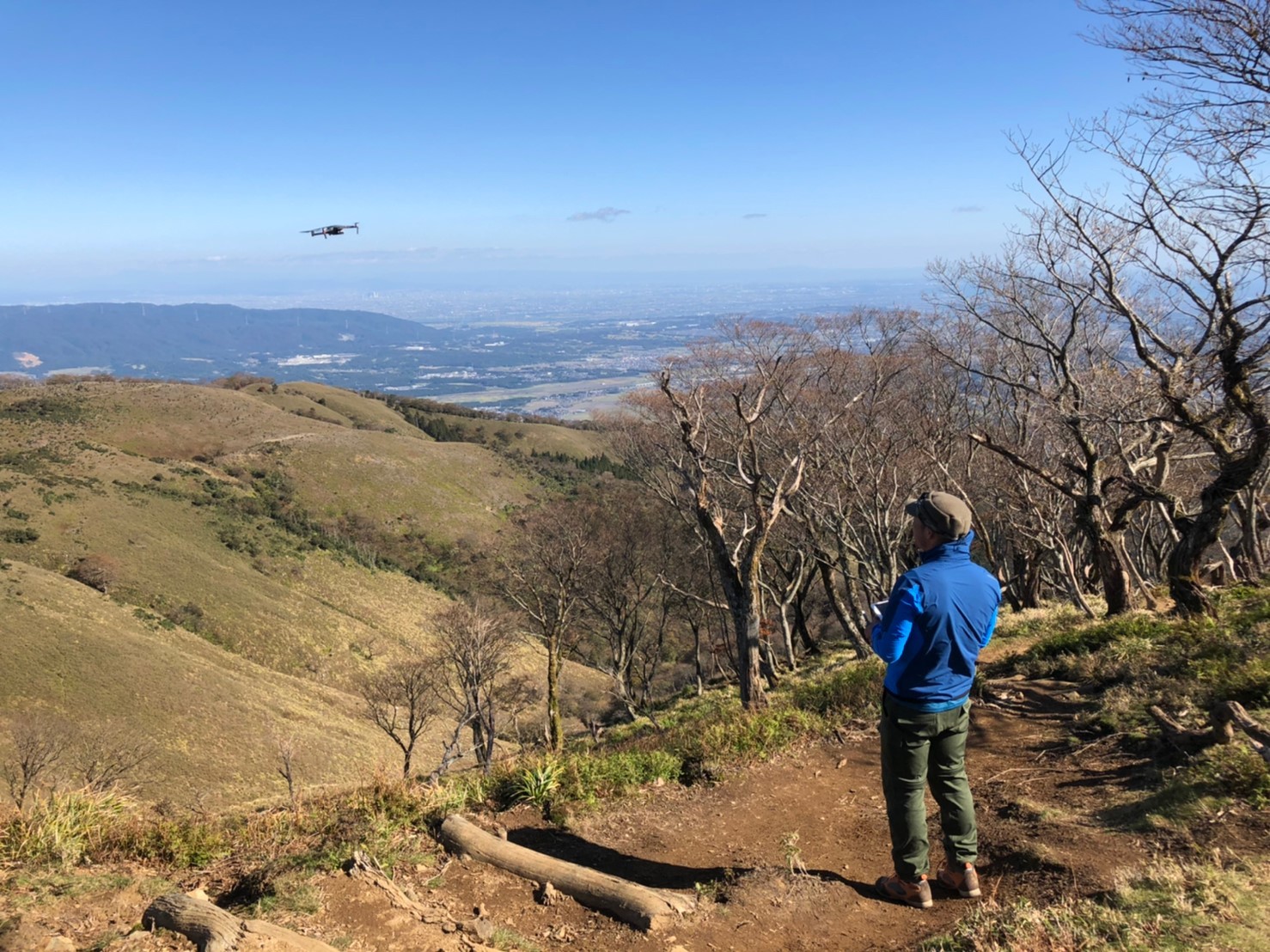 2019年　鈴鹿竜ヶ岳の赤い羊_e0271890_16521007.jpg