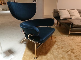 存在感のあるパーソナルチェア!_d0091909_09273992.jpg