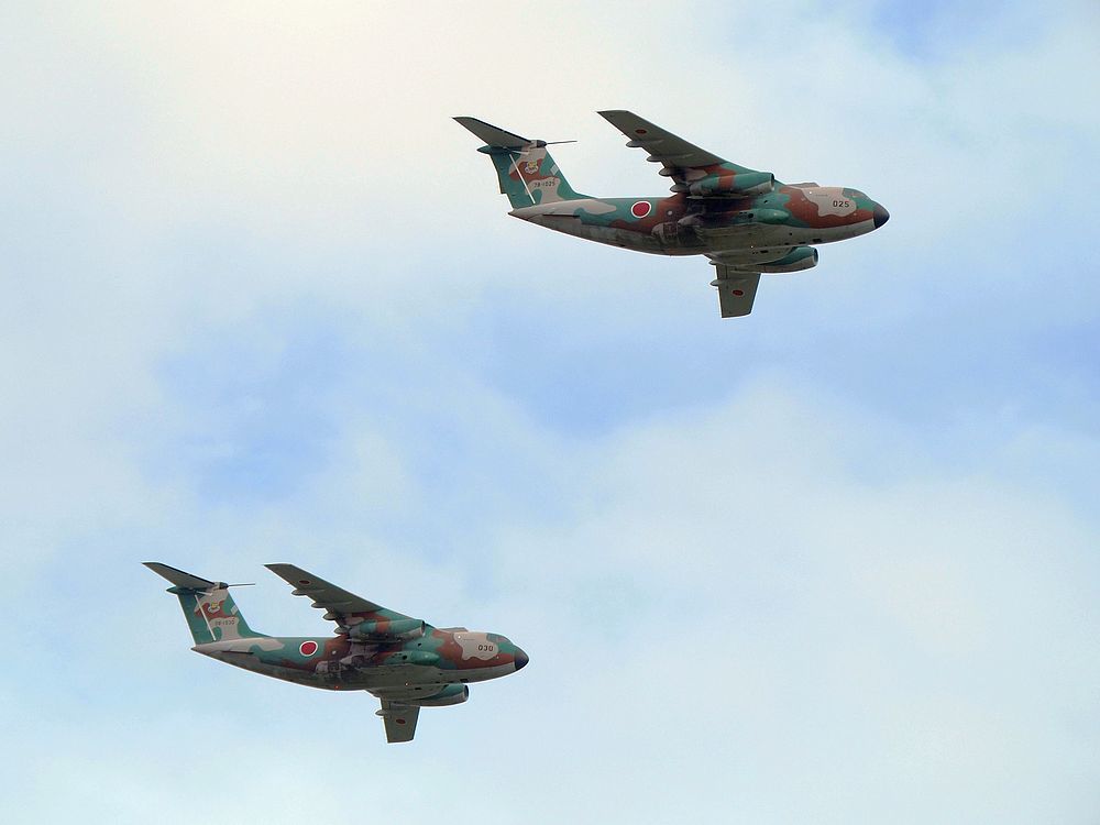 2019年「入間基地航空祭」(2)・・・C-1のパフォーマンスに嵌る♪_a0031821_12255877.jpg
