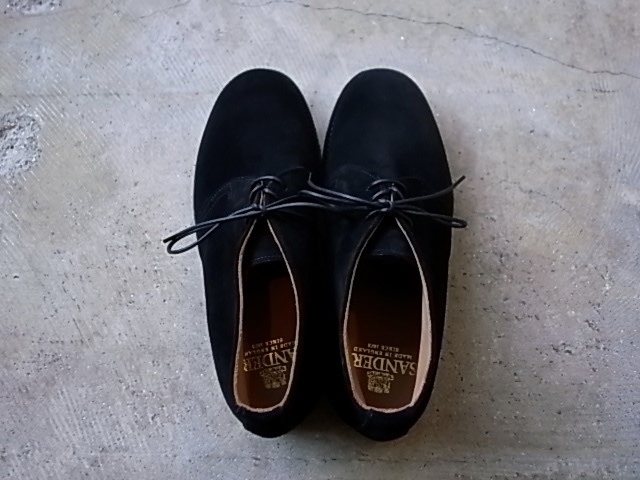 COMOLI Chukka Boots / SANDERS 別注 : TRUNK COMOLI Chukka Boots / SANDERS 別注 : TRUNK