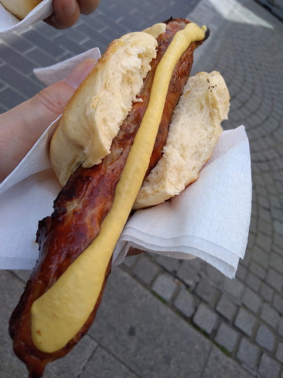 テューリンガーソーセージ Thuringer Rostbratwurst Essen Makan 何食べる テューリンガーソーセージ Thuringer Rostbratwurst Essen Makan 何食べる