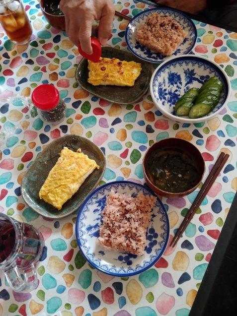 野菜を売りに来る_c0162773_16395764.jpg