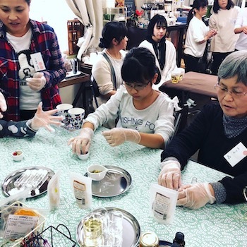 11/9 認知症カフェ「アロマカフェ 」のご報告−1_a0191183_10403790.jpg