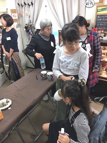 11/9 認知症カフェ「アロマカフェ 」のご報告−1_a0191183_10413434.jpg